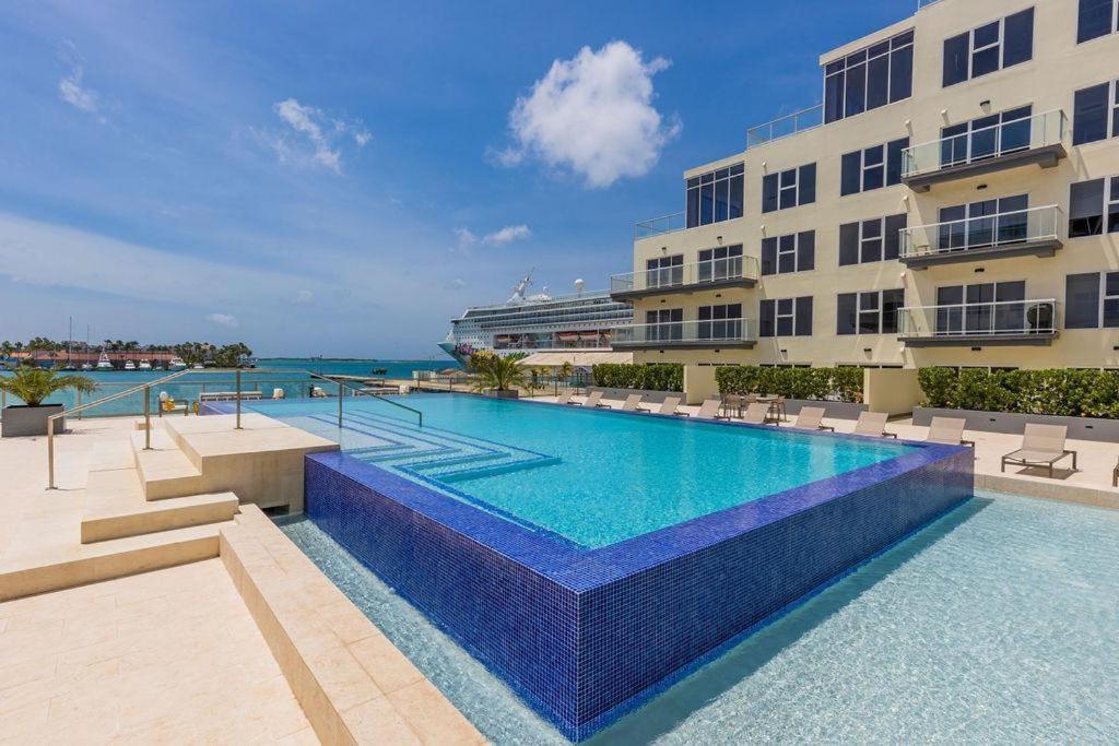 Milateo Suite Oranjestad Luaran gambar